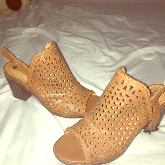 Heels - Picture 1 of 1